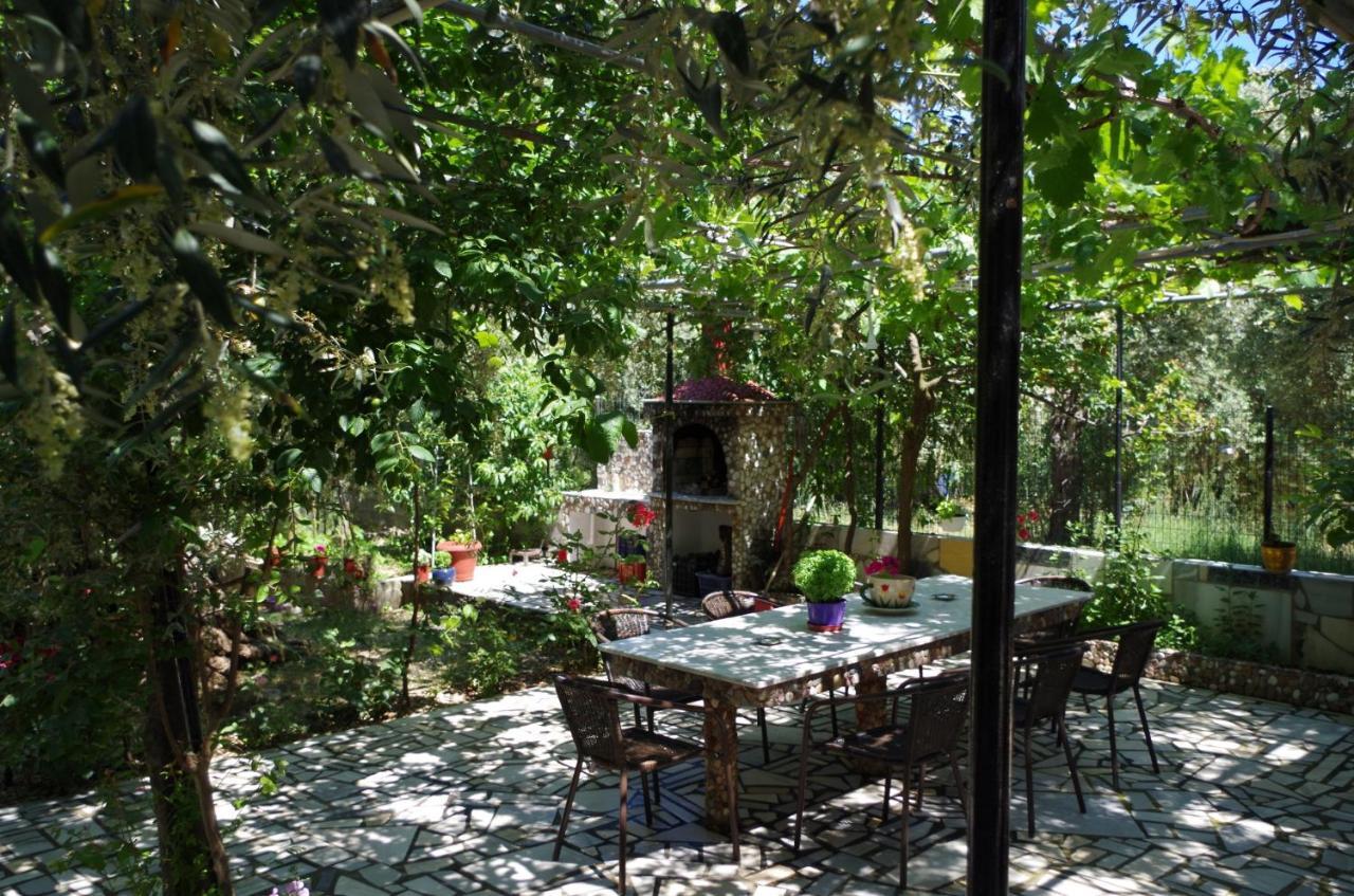 Garden Guesthouse Скала-Каллірахіс Екстер'єр фото