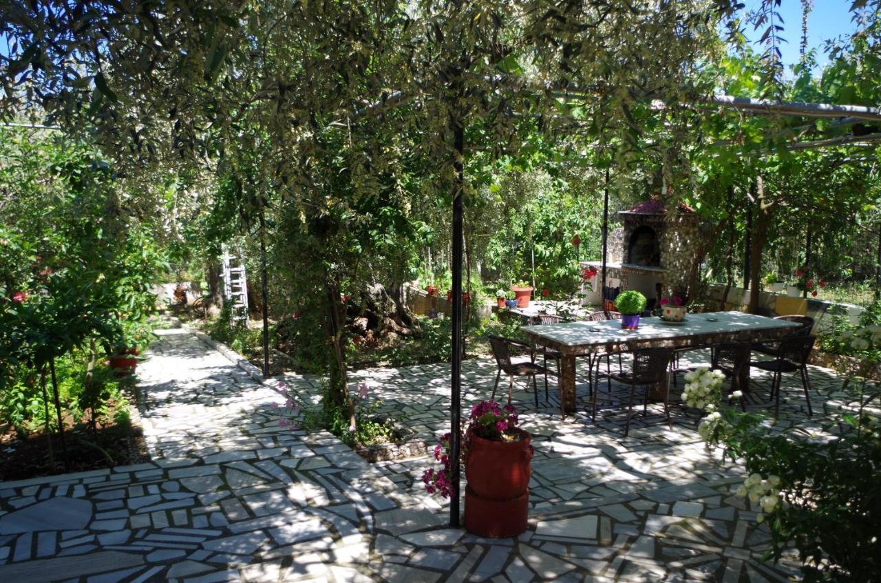 Garden Guesthouse Скала-Каллірахіс Екстер'єр фото